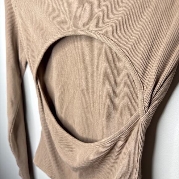 Bohme Noelle Ribbed Open Back Beige Bodysuit Medium Long Sleeve Chic‎ Classic - Picture 4 of 10